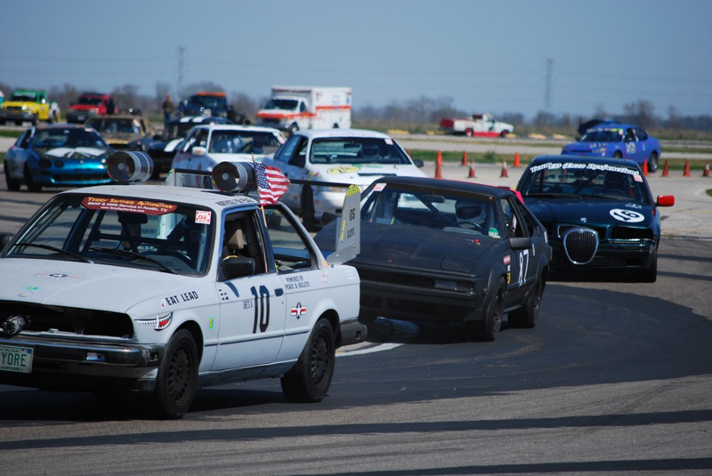 Illustration for article titled The 24 Hours Of LeMons Gator-O-Rama 2009 Über Gallery